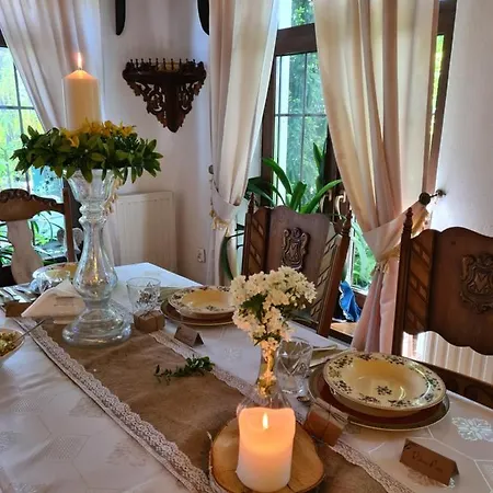 Dworek Sw.antoniego Slawutowo