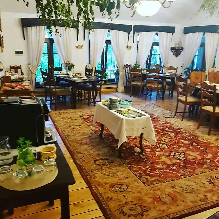 Dworek Sw.antoniego Agroturismo Slawutowo