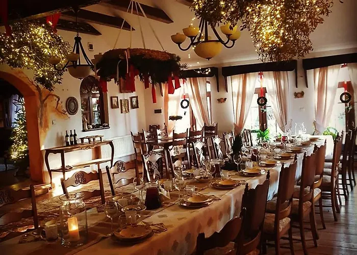 Dworek Sw.antoniego Фермерский дом