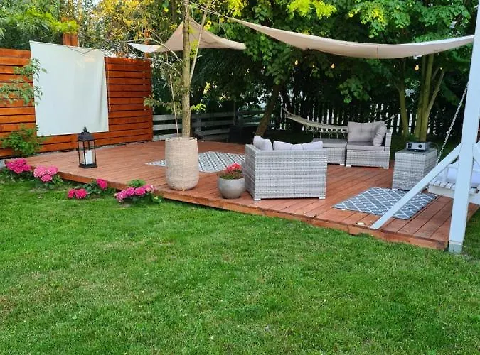 Dworek Sw.antoniego Фермерский дом