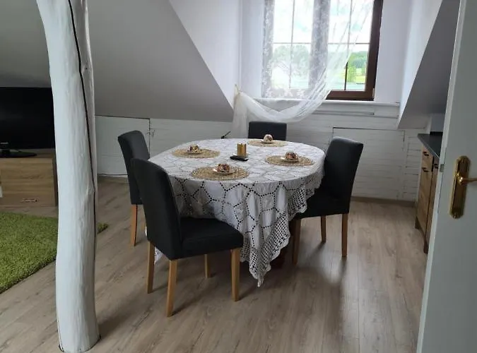 Dworek Sw.antoniego Фермерский дом Slawutowo